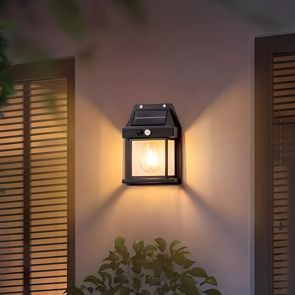 Solarna lampa sa senzorom na pokret | FLUXLAMP